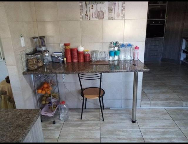 4 BEDROOM HOUSE FOR SALE IN LADYBRAND